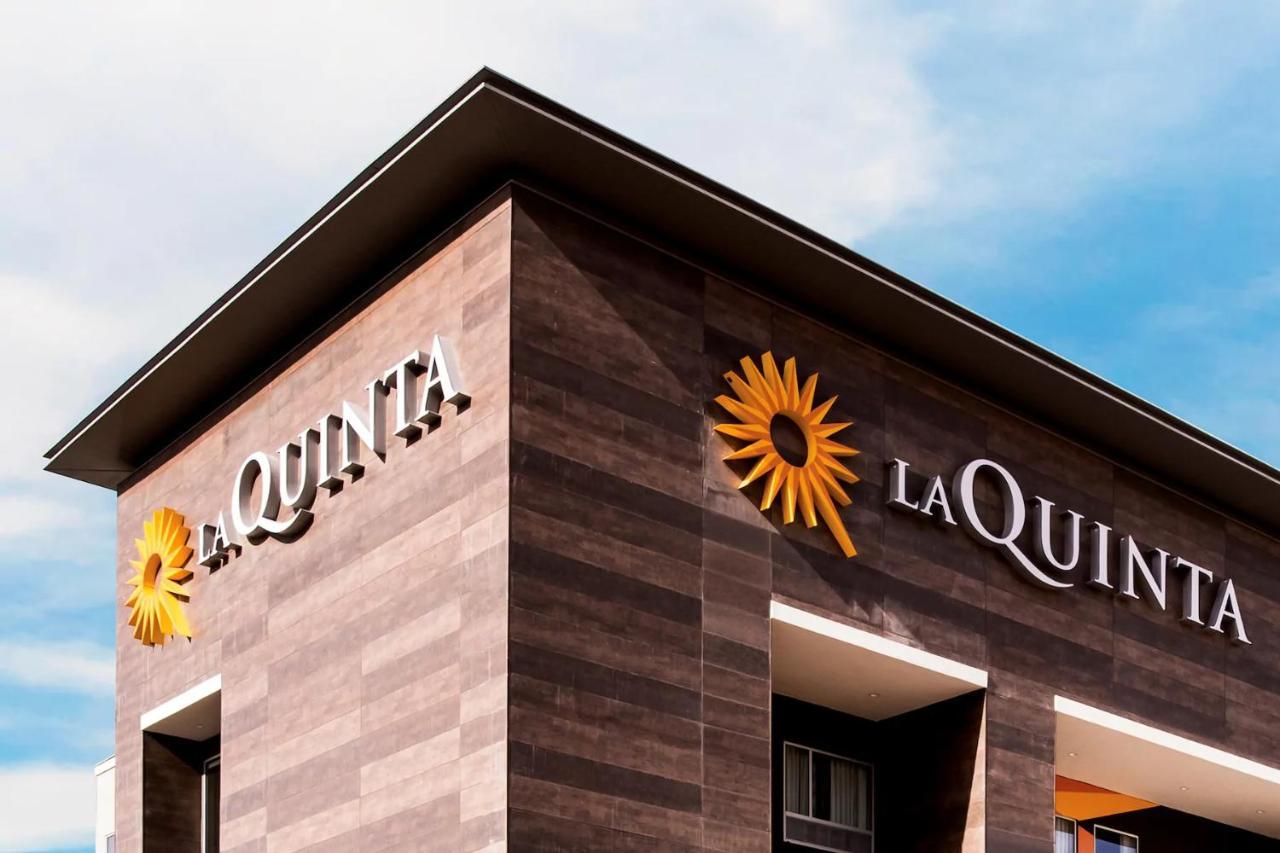 La Quinta Inn & Suites By Wyndham - Red Oak Tx Ih-35E エクステリア 写真