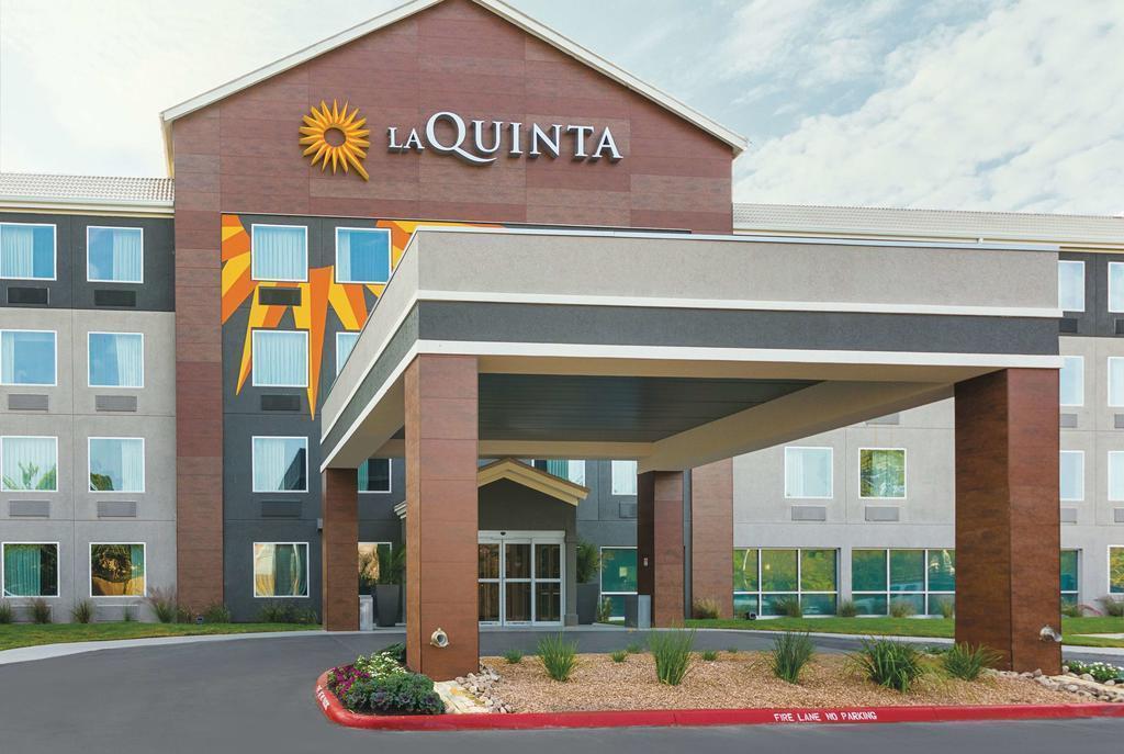 La Quinta Inn & Suites By Wyndham - Red Oak Tx Ih-35E エクステリア 写真